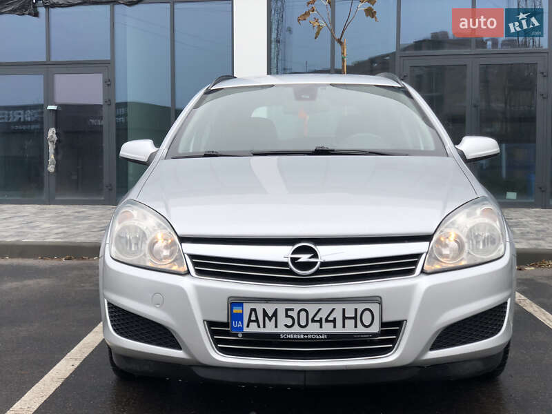 Универсал Opel Astra 2008 в Виннице