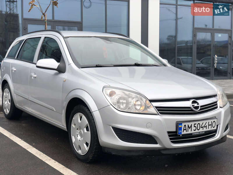 Универсал Opel Astra 2008 в Виннице