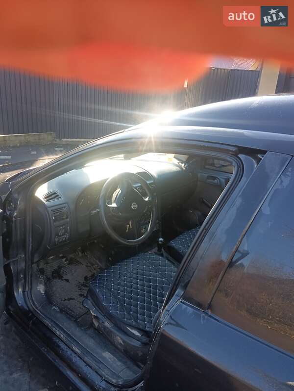 Универсал Opel Astra 2002 в Межгорье