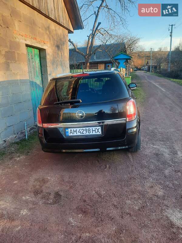 Універсал Opel Astra 2007 в Овручі