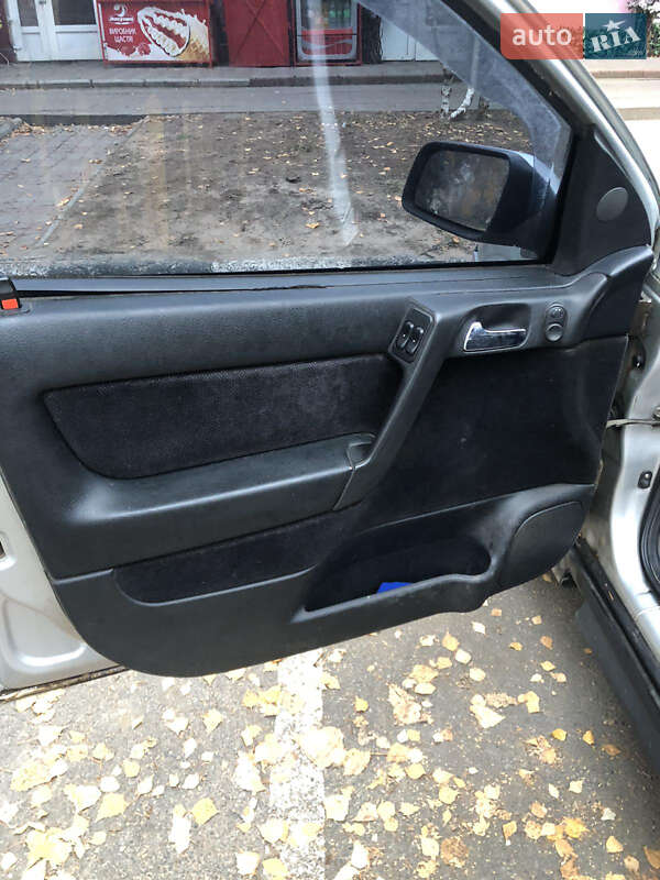 Хетчбек Opel Astra 1999 в Новомосковську фото 6 Хетчбек Opel Astra 1999 в Новомосковську