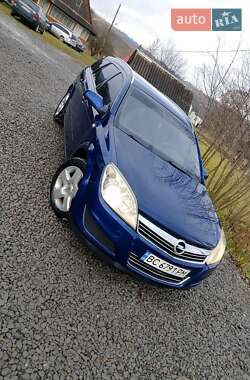 Универсал Opel Astra 2008 в Турке