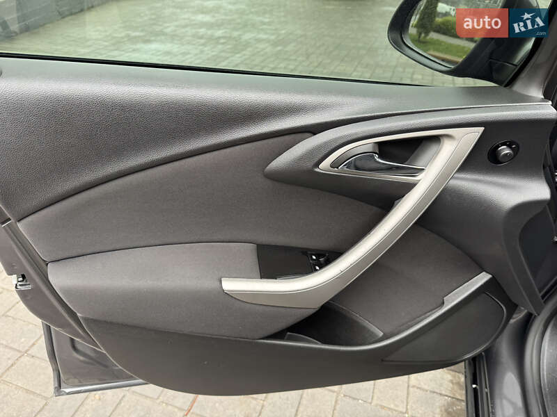 Хетчбек Opel Astra 2011 в Запоріжжі фото 22 Хетчбек Opel Astra 2011 в Запоріжжі