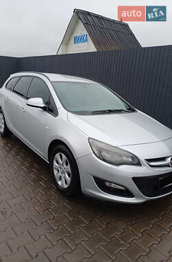 Универсал Opel Astra 2015 в Житомире