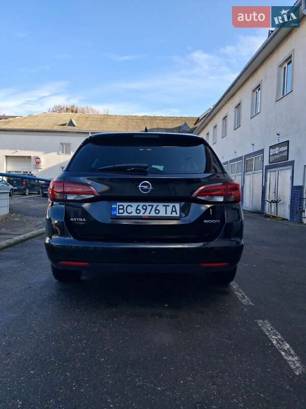 Универсал Opel Astra 2017 в Львове