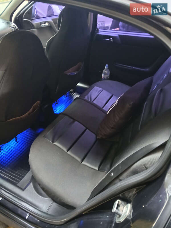 Седан Opel Astra 2003 в Києві фото 8 Седан Opel Astra 2003 в Києві