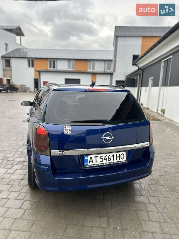 Универсал Opel Astra 2005 в Коломые