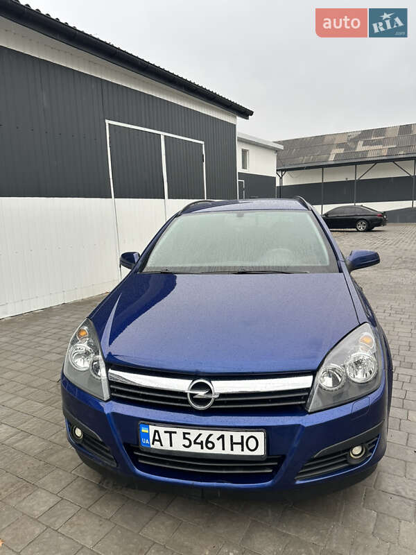 Универсал Opel Astra 2005 в Коломые