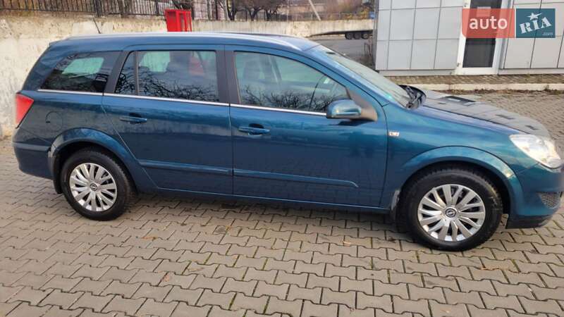 Универсал Opel Astra 2007 в Луцке