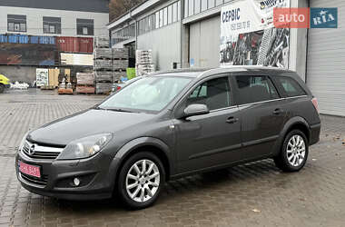 Універсал Opel Astra 2009 в Вінниці