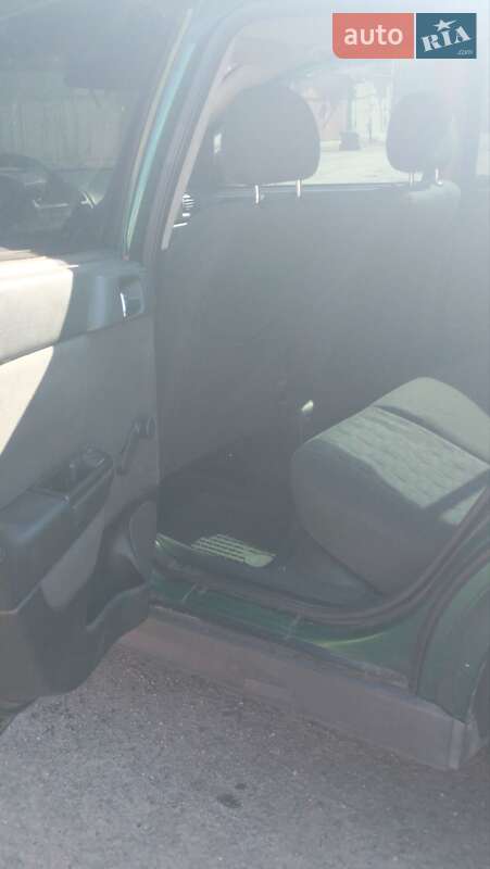 Седан Opel Astra 2004 в Запоріжжі фото 2 Седан Opel Astra 2004 в Запоріжжі