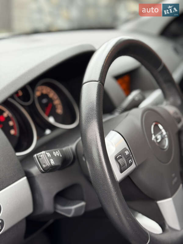 Универсал Opel Astra 2009 в Звягеле фото 27 Универсал Opel Astra 2009 в Звягеле