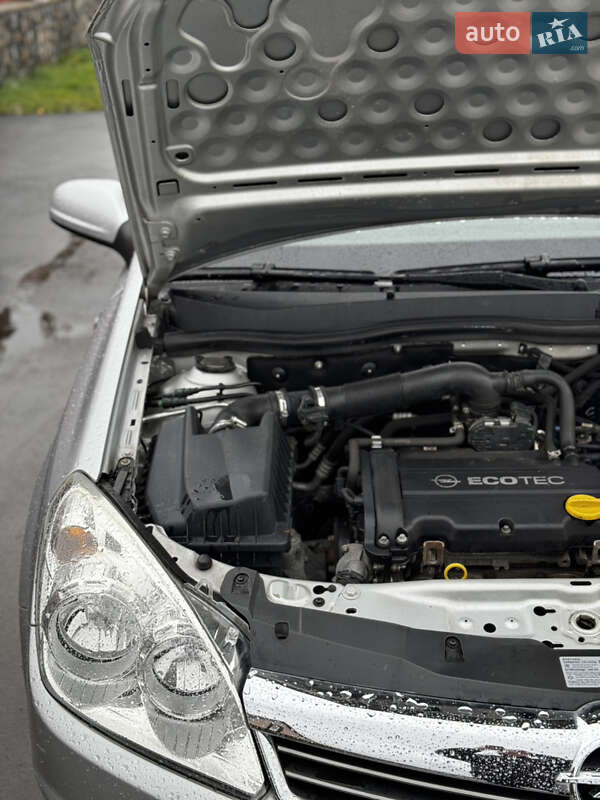 Универсал Opel Astra 2009 в Звягеле фото 41 Универсал Opel Astra 2009 в Звягеле