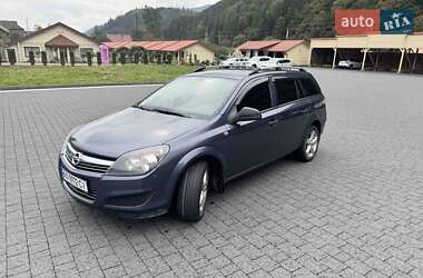 Універсал Opel Astra 2009 в Хусті