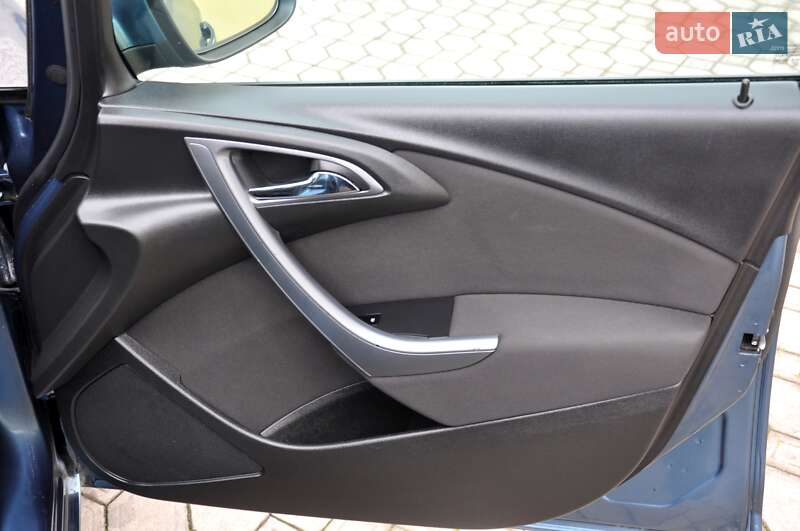 Універсал Opel Astra 2013 в Львові фото 25 Універсал Opel Astra 2013 в Львові