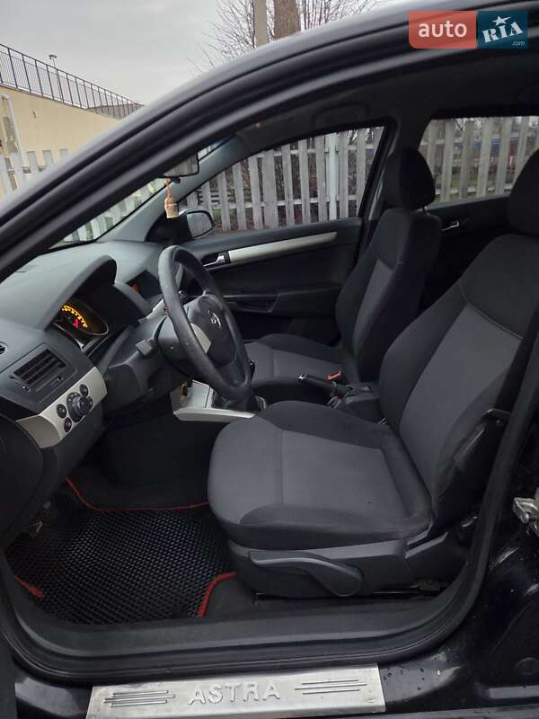 Седан Opel Astra 2008 в Виннице