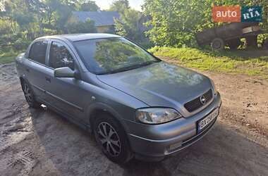 Седан Opel Astra 2003 в Нетішині