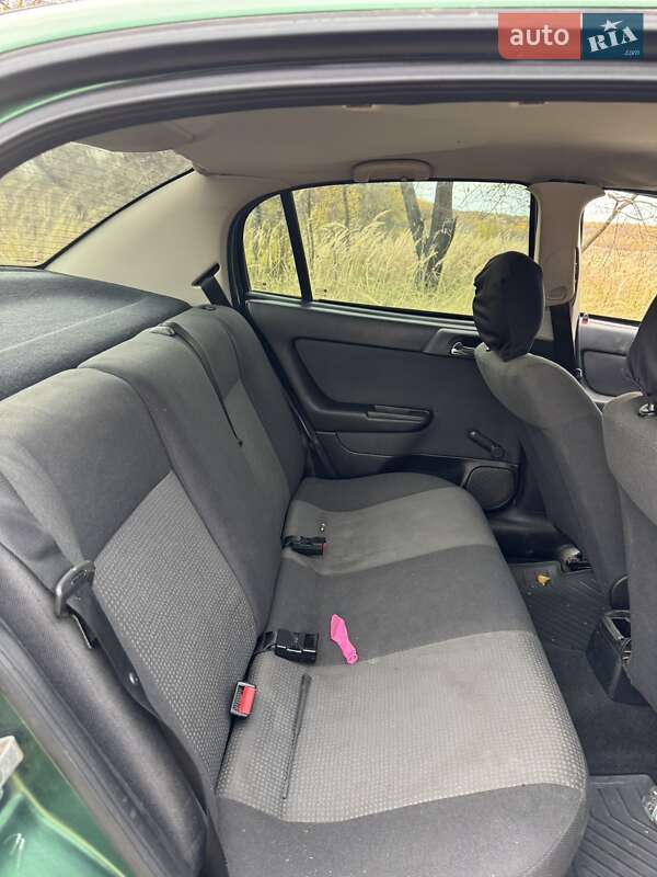 Седан Opel Astra 2004 в Луцке