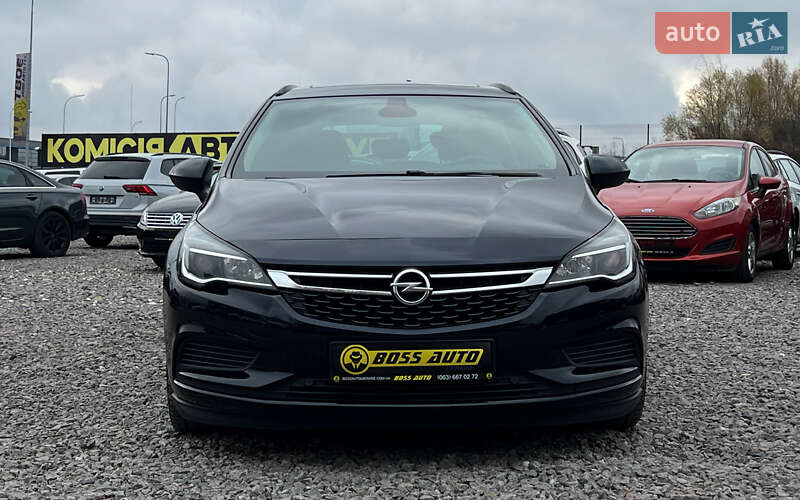 Универсал Opel Astra 2018 в Львове