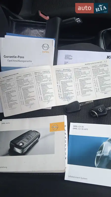 Хэтчбек Opel Astra 2009 в Новониколаевке документ