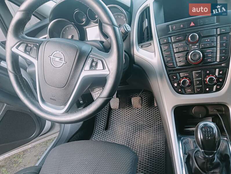 Универсал Opel Astra 2011 в Балте фото 2 Универсал Opel Astra 2011 в Балте