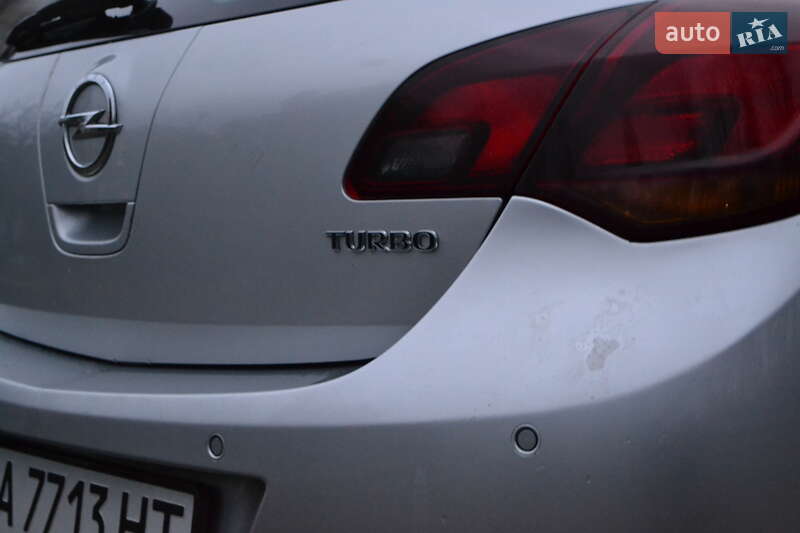 Хетчбек Opel Astra 2011 в Києві