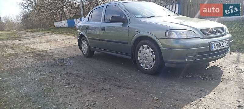 Седан Opel Astra 2008 в Житомирі