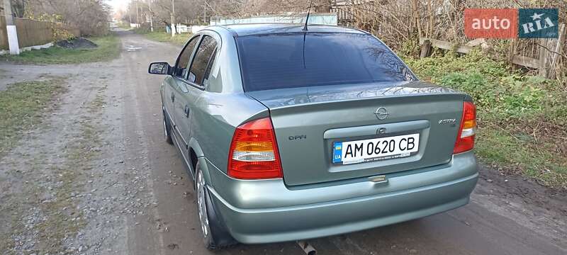 Седан Opel Astra 2008 в Житомирі