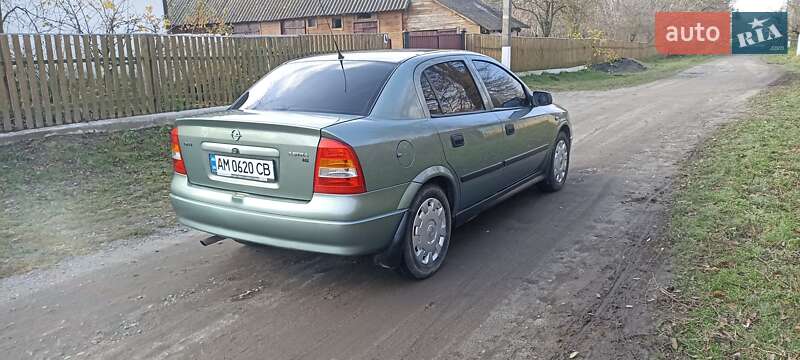 Седан Opel Astra 2008 в Житомирі