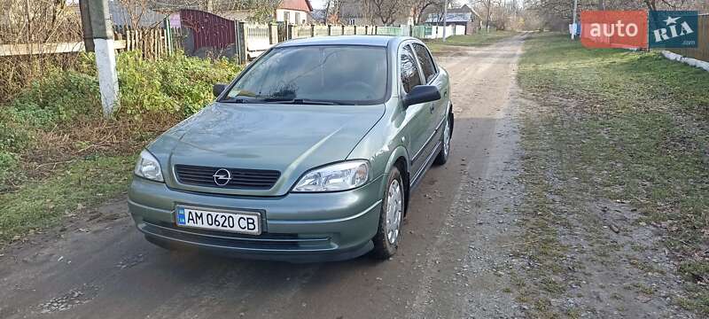 Седан Opel Astra 2008 в Житомирі