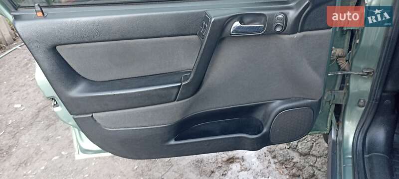 Седан Opel Astra 2008 в Житомирі