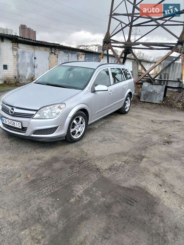 Универсал Opel Astra 2008 в Киеве