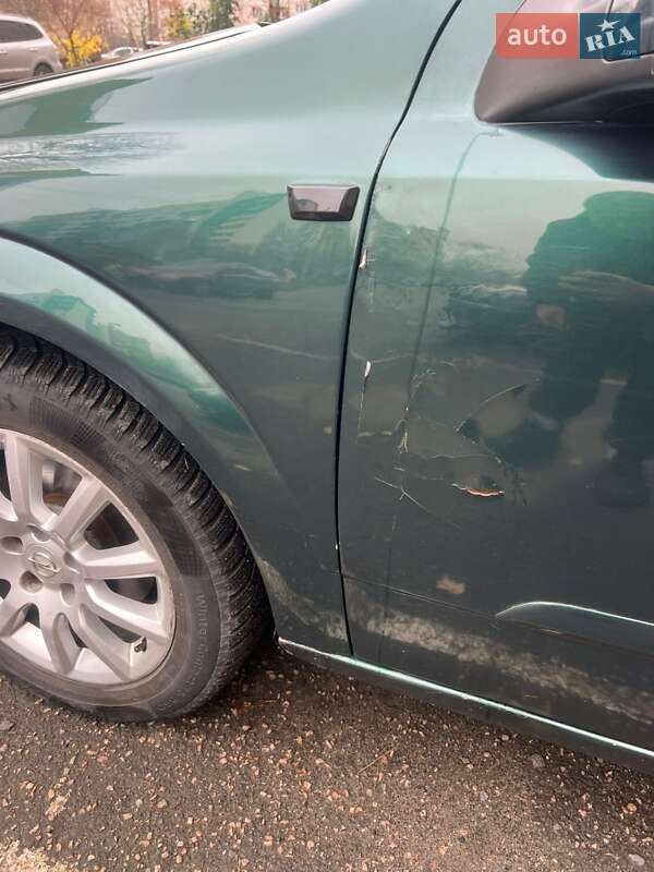 Універсал Opel Astra 2005 в Луцьку