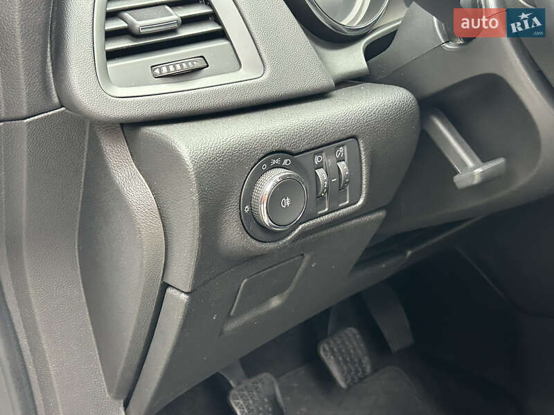 Седан Opel Astra 2017 в Мукачевому фото 18 Седан Opel Astra 2017 в Мукачевому