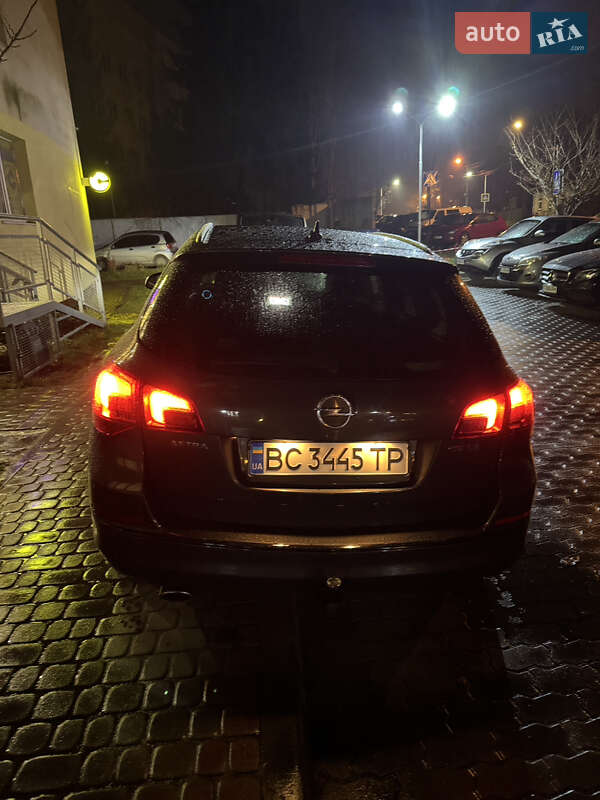 Універсал Opel Astra 2014 в Львові фото 8 Універсал Opel Astra 2014 в Львові