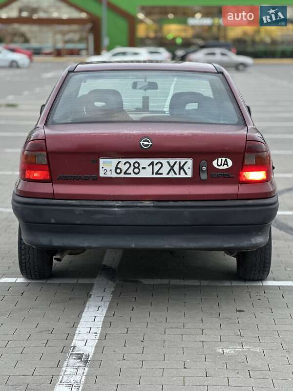 Седан Opel Astra 1993 в Одессе фото 6 Седан Opel Astra 1993 в Одессе