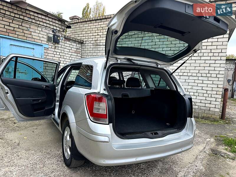 Универсал Opel Astra 2009 в Николаеве фото 40 Универсал Opel Astra 2009 в Николаеве