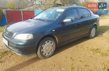 Седан Opel Astra 2004 в Коростені