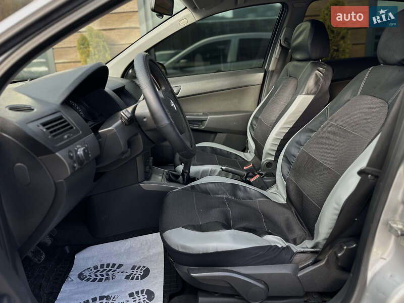 Хэтчбек Opel Astra 2005 в Шептицькому фото 22 Хэтчбек Opel Astra 2005 в Шептицькому