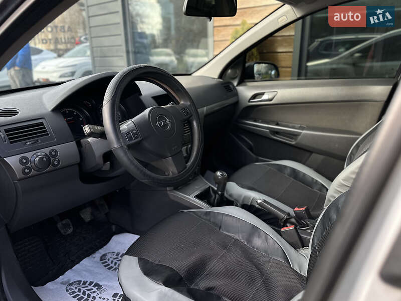 Хэтчбек Opel Astra 2005 в Шептицькому фото 24 Хэтчбек Opel Astra 2005 в Шептицькому
