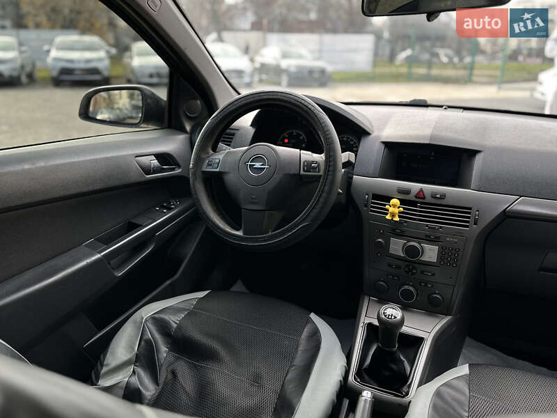 Хэтчбек Opel Astra 2005 в Шептицькому фото 28 Хэтчбек Opel Astra 2005 в Шептицькому