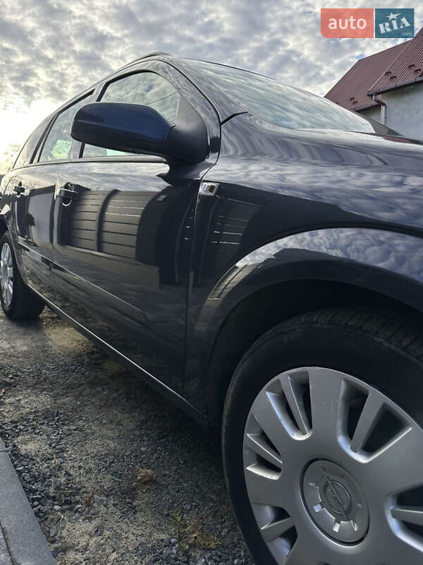 Универсал Opel Astra 2008 в Перемышлянах