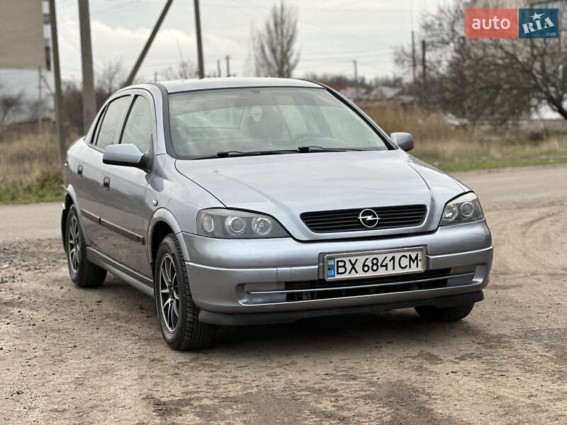 Седан Opel Astra 2007 в Новому Бузі