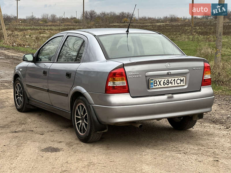 Седан Opel Astra 2007 в Новому Бузі