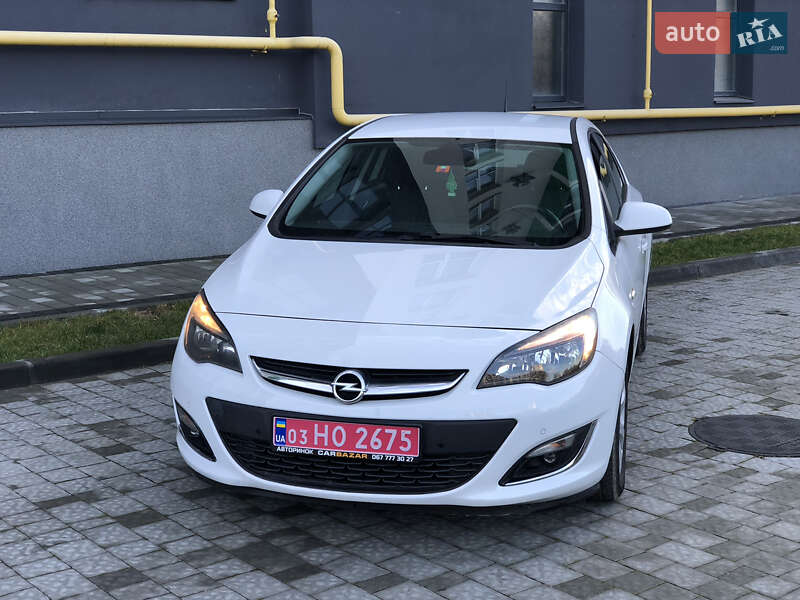 Хетчбек Opel Astra 2014 в Львові фото 2 Хетчбек Opel Astra 2014 в Львові