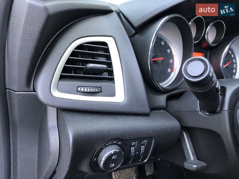 Хетчбек Opel Astra 2014 в Львові фото 30 Хетчбек Opel Astra 2014 в Львові