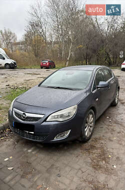 Хэтчбек Opel Astra 2010 в Львове