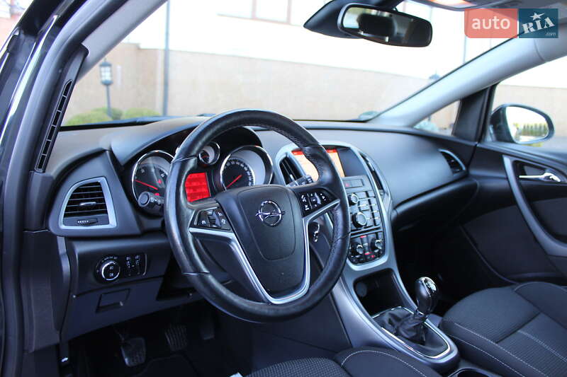 Универсал Opel Astra 2015 в Дрогобыче фото 48 Универсал Opel Astra 2015 в Дрогобыче