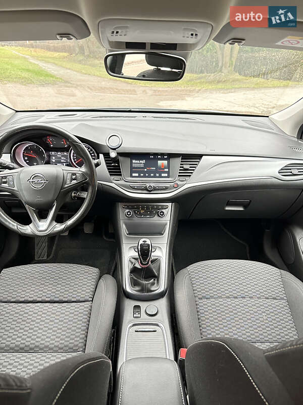 Універсал Opel Astra 2017 в Костопілі