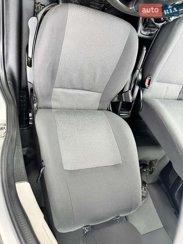 Седан Opel Astra 2008 в Киеве